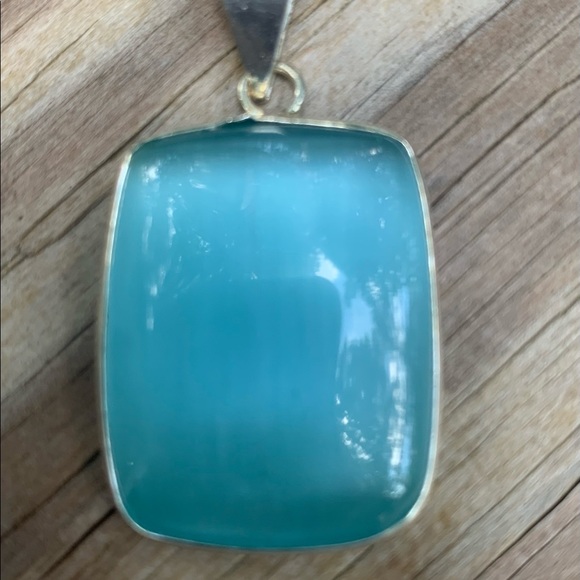 Monalisa Pendant. Sea Glass, so pretty - Picture 3 of 4